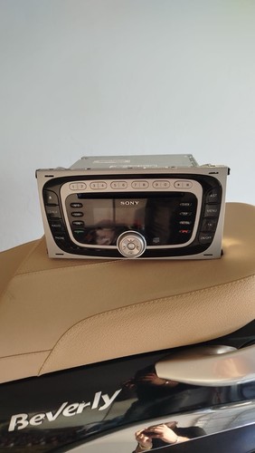Stereo ford kuga 2010 - kuga,
